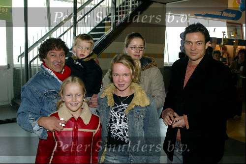 Amsterdam 20 november 2002
Disney on Ice in Amsterdam arena
Jari Litmanen met David Endt