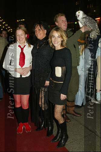 Amsterdam 20 november 2002
Premiere Harry Potter in Pathe Arena
Xandra Brood en Fleur v d Kieft