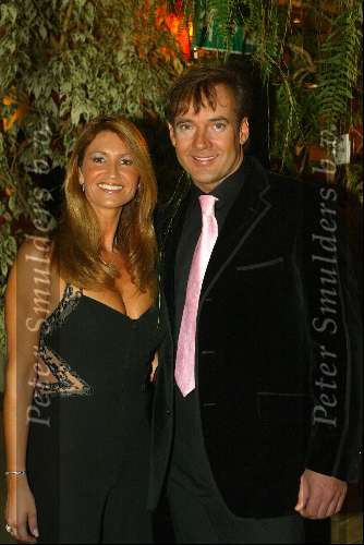 Aalsmeer 8 november 2002
Modeshow la Perla
Gerard Joling en Yvonne Dubbelboer