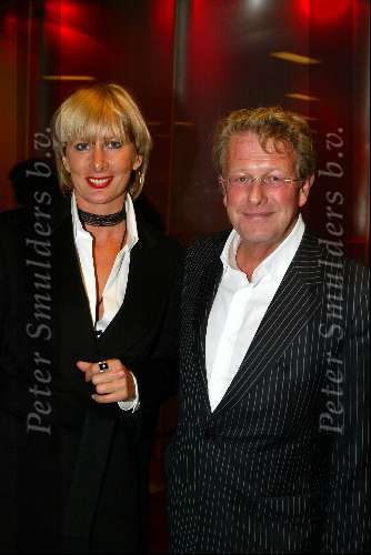 Amsterdam 17 oktober 2002
Premiere Holiday on Ice in Heineken Music Hall
Jan des Bouvrie met Monique des Bouvries