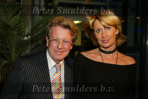 Amsterdam 29 november 2002
Orange Babies gala in passagiers terminal
Jan des Bouvrie en Monique des Bouvries