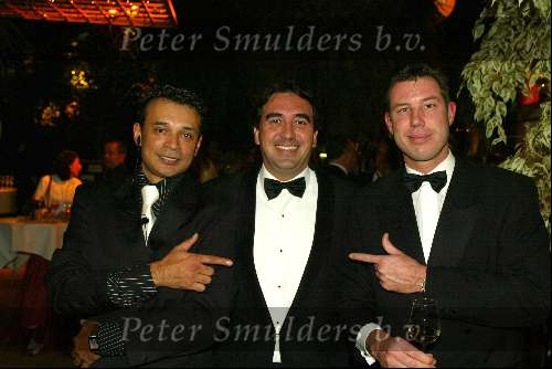 Aalsmeer 8 november 2002
 Modeshow la Perla
Jeffrey Stubbs   Nick Kouwenhoven en Mike Belefante