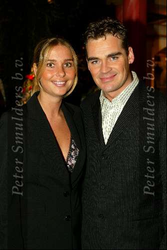 Aalsmeer 8 november 2002
 Modeshow la Perla
Jeroen v d Boom met vriendin