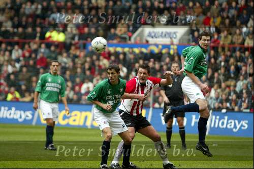Eindhoven17 november 2002
PSV- Feyenoord 1-2
Kees v Wonderen en Jan Vennegoor of Hesselink Brett Emmerton