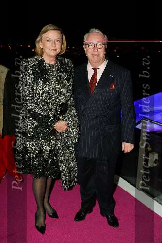 Amsterdam 13 november 2002
opening Louis Vuitton winkel.
Louis v Dijk met vrouw