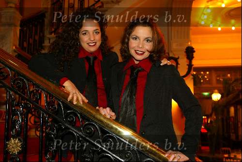 Den Haag 4 november 2002
De Gouden Pollepel in hotel des Indes in Den Haag.
Maaike Widdershoven en Smadar Monsinos