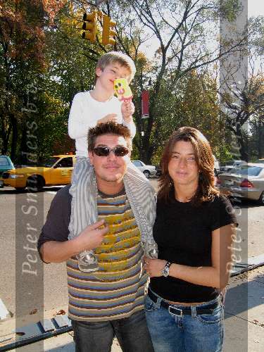 New York  3 november 2003
Martijn Krabbe met bikkel en amanda in new york