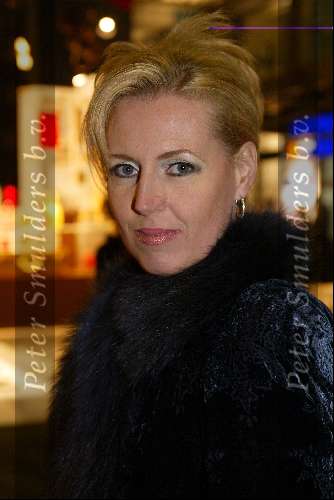 Amsterdam 21 november 2002
Beurs van Miljonair in passagiersterminal Amsterdam
Monique Collignon