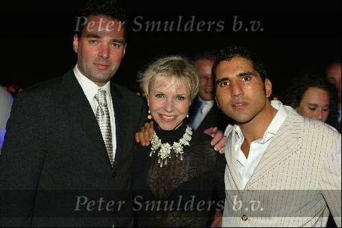 Amsterdam 13 november 2002
Opening Louis Vuitton winkel.
Paul Schulten Emily Bouman en Otazu