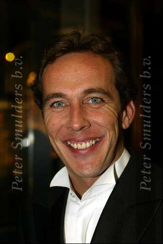 Amsterdam 21 november 2002
Beurs van Miljonair in passagiersterminal Amsterdam
Patrick Huisman