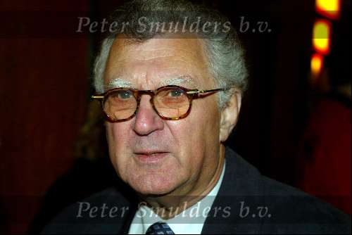 Amsterdam 25  november 2002
Premiere de Pianist van Roman Polanski in Tuschinski
Professor Heertje