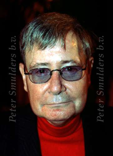 Rob Out