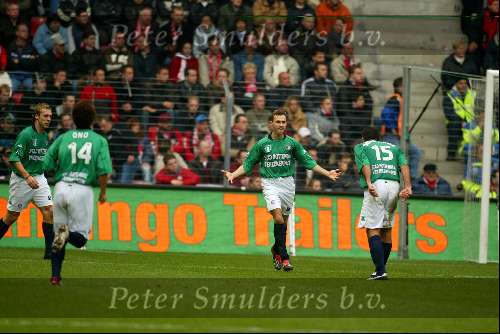 Eindhoven 17 november 2002
PSV-Feyenoord 1-2
Feyenoord en Thomas Buffel blij