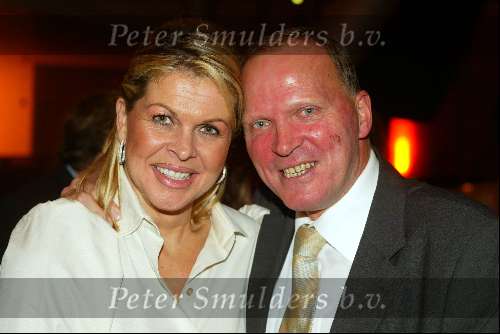 Amsterdam 29 november 2002
Modeshow orange babies in passagiers terminal
Bartina Koeman en Willy v d Kerkhof
