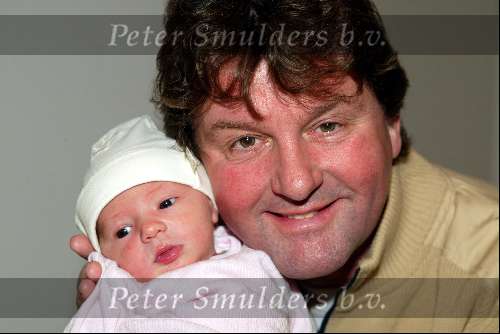 Rosmalen 28 november 2003
Albert West met zijn kleindochter Femke