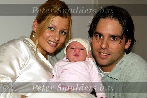 Rosmalen 28 november 2003
Albert West met zijn dochter Josine en schoonzoon Joep en kleindochter Femke