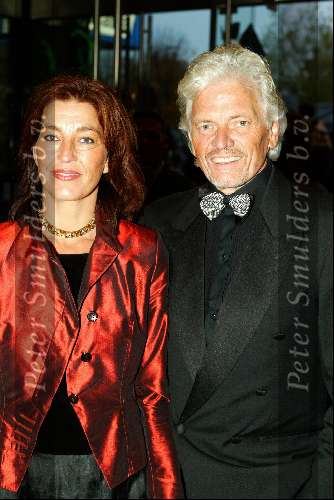 Utrecht 9 november 2003
Premiere Mama Mia in Utrec ht
Ben Cramer met vrouw