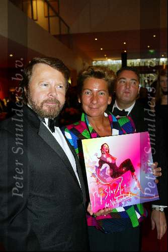 Utrecht 9 november 2003
Premiere Mama Mia in Utrec ht
Bjorn Ulvaeus  met Janine v d Ende
