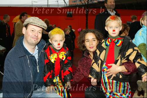 Amsterdam 16 november 2003
Premiere Pipo de clown in het pathe arena theater
Carel Craayenhof met gezin