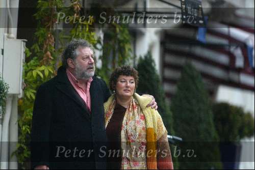 Amsterdam4 november 2003

chiem v houweninge met vrouw op pc hooftstraat


Peter Smulders bv