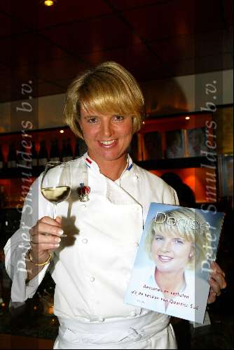 Amsterdam 20 november 2003
Presentatie boek Denise Mooij in Cartier Sud