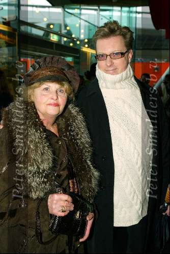 Amsterdam 16 november 2003
Premiere Pipo de Clown in het pathe arena theater
Christel Adelaar ( eerste Mammaloe) met Eric Beekes