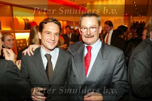 Amsterdam 13 november 2003
Winkel Louis Vuitton 1 jarig bestaan
Patick Louis Vuitton en Eric Vallat