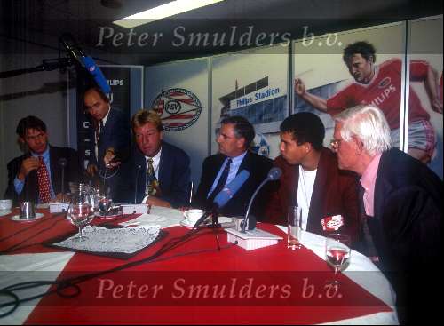 Eindhoven, 14 Augustus 1989
Eerste dag Ronaldo 
Frank Arnesen  en Aad de Mos Wim Amels