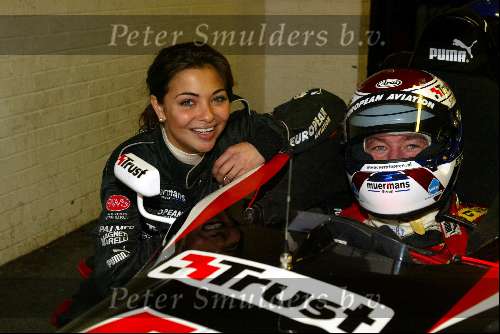 Donnington 25 november 2003
Trust & Minardi in donnington
Georgina Verbaan en Jos Verstappen