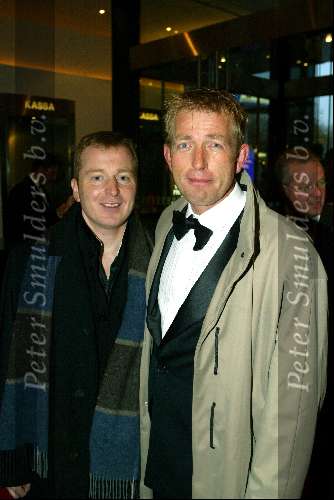 Utrecht 9 november 2003
Premiere Mama Mia in Utrec ht
Harm Edens met een vriend
