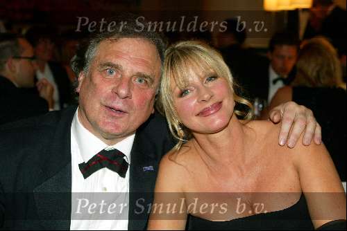 Utrecht 9 november 2003
Premiere Mama Mia in Utrec ht
Jan Cremer met vrouw