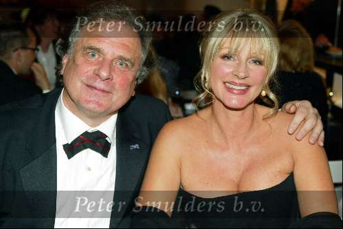 Utrecht 9 november 2003
Premiere Mama Mia in Utrec ht
Jan Cremer met vrouw