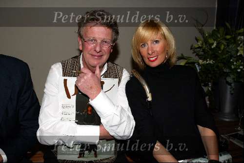 Loosdrecht 28 november 2003
Presentatie  Issue in het witte huis in Loosdrecht
Jan des Bouvrie en zijn vrouw Monique des Bouvrie