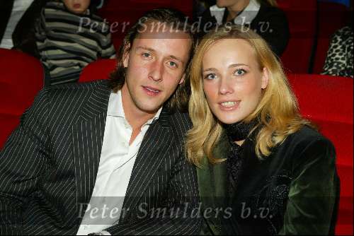 Amsterdam 16 november 2003
Premiere Pipo de clown in het pathe arena theater
Daan Schuurmans en Jennifer de Jong