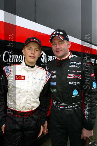 Donnington 25 november 2003
Trust & Minardi in donnington
Jos Verstappen en Jeroen Mul