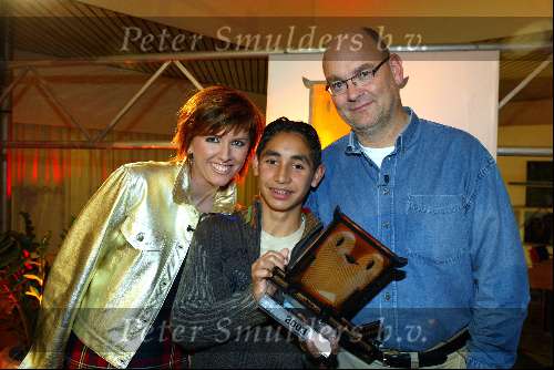 Aalsmeer 18 november 2003
Achmea kennis quiz met Chazia Morali.
Nethro ......en Leo v d Goot