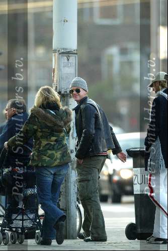 Amsterdam 8 november 2003
Guusje nederhorst met Johnny de Mol op pc hooftstraat