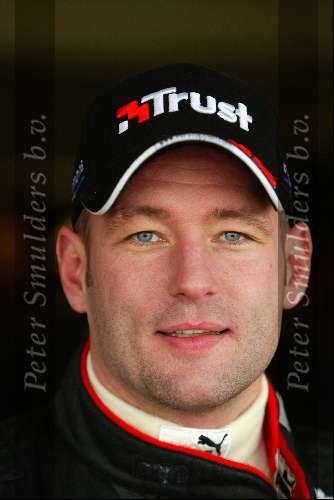 Donnington 25 november 2003
Trust & Minardi in donnington
Jos Verstappen