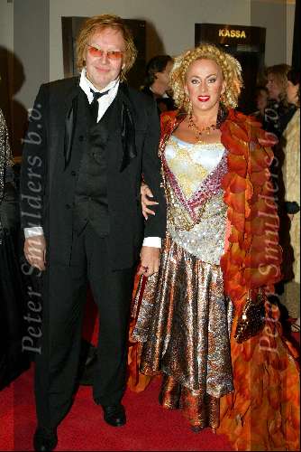 Utrecht 9 november 2003
Premiere Mama Mia in Utrec ht
Karin Bloemen met Jan Arntzen