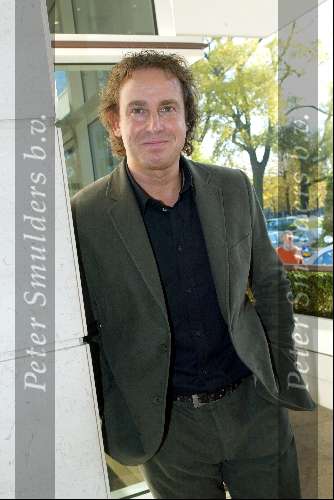 Amsterdam 6 november 2003
Marco Borsato bij persconferentie in hilton
