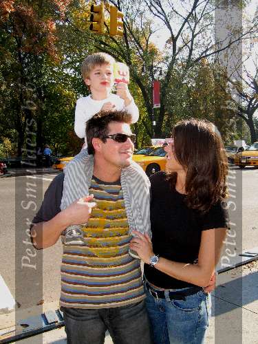 New York  3 november 2003
Martijn Krabbe met bikkel en amanda in new york