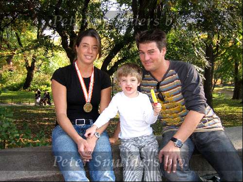 New York  3 november 2003
Martijn Krabbe met bikkel en amanda in new york