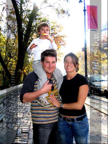New York  3 november 2003
Martijn Krabbe met bikkel en amanda in new york