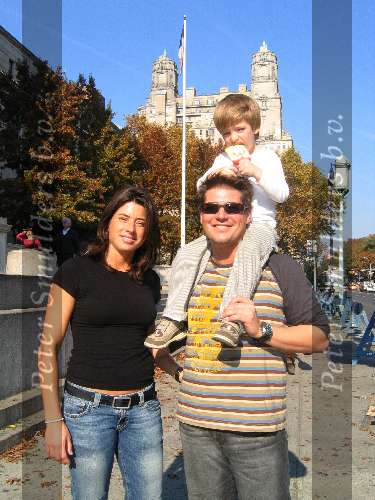 New York  3 november 2003
Martijn Krabbe met bikkel en amanda in new york