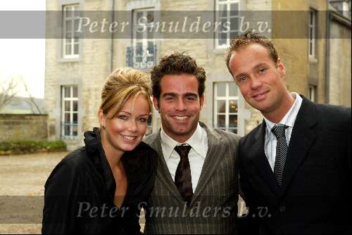 Maastricht 21 november 2003
Raymond Sluiter met vriendin en Martin Verkerk