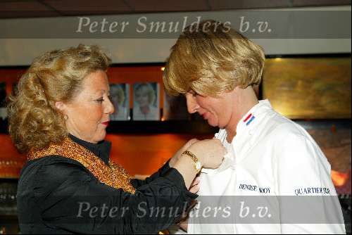 Amsterdam 20 november 2003
Presentatie boek Denise Mooij in Cartier Sud
met Odette v Thijn