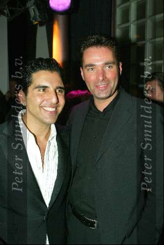 Amsterdam 11 november 2003
Presentatie sieradenlijn Otazu en Gassan diamonds
Rodrigo Otazu met Paul Schulten