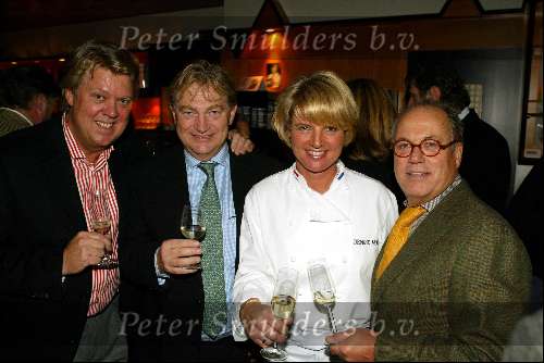 Amsterdam 20 november 2003
Presentatie boek Denise Mooij in Cartier Sud
met Paul Fagel Robert Kraanenborg en Joop Braakhekke