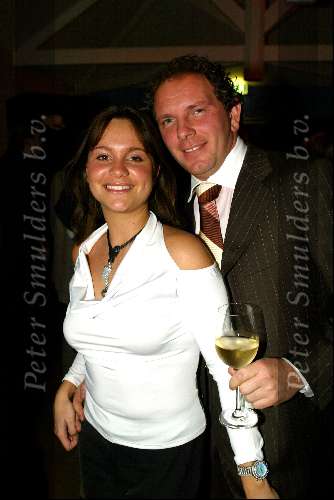 Loosdrecht 28 november 2003
Presentatie  Issue in het witte huis in Loosdrecht
Robert Leroy en zijn vrouw Sacha