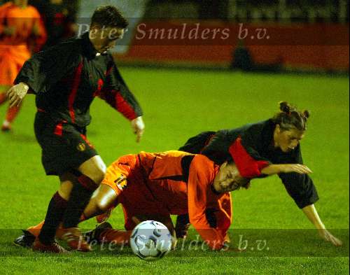Eindhoven, 22 november 2003
Interland damesvoetbal Nederlnad-Belgie, eindstand 3-0
Sandra Muller